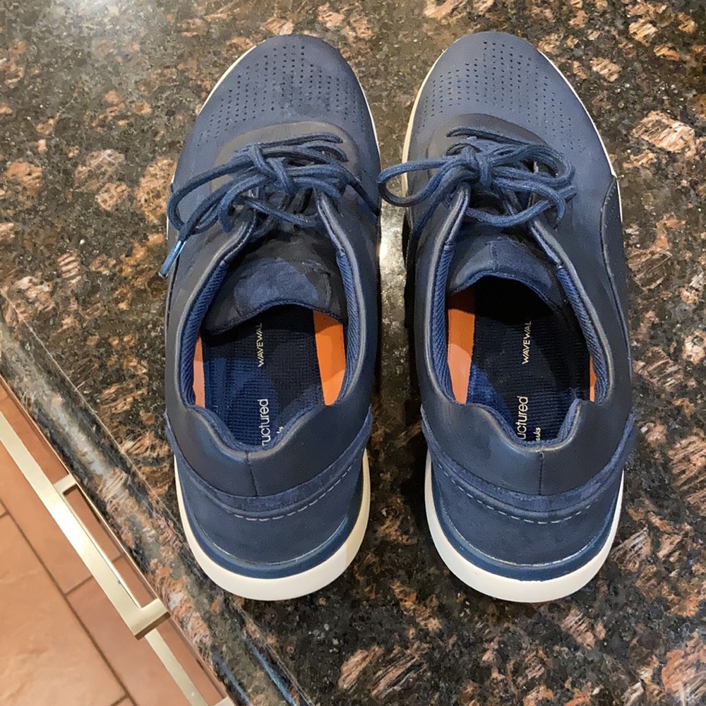 Unstructured Clark’s Wavewalk - image 2